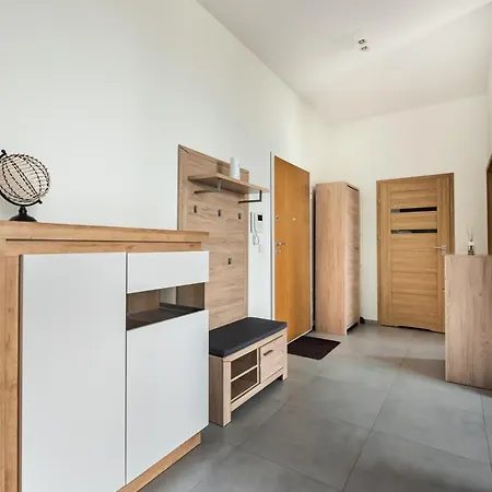 Metro Imielin 13th Floor By Bookinghost アパート