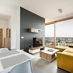公寓 Metro Imielin 13th Floor By Bookinghost *