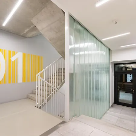 Metro Imielin 13th Floor Апартаменты *