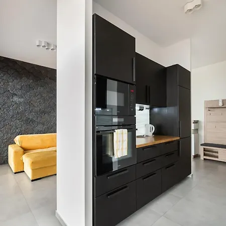 Metro Imielin 13th Floor Апартаменты *