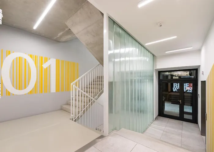 Metro Imielin 13th Floor By Bookinghost Апартаменты *