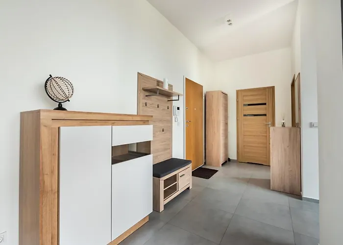 Metro Imielin 13th Floor By Bookinghost Апартаменты