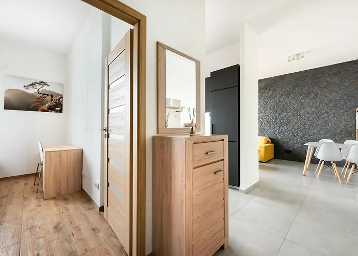 Metro Imielin 13th Floor By Bookinghost Апартаменты