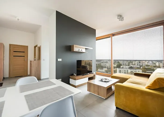 Апартаменты Metro Imielin 13th Floor By Bookinghost *