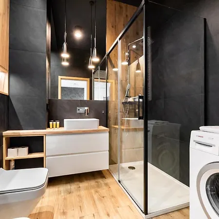 Metro Imielin 13th Floor By Bookinghost